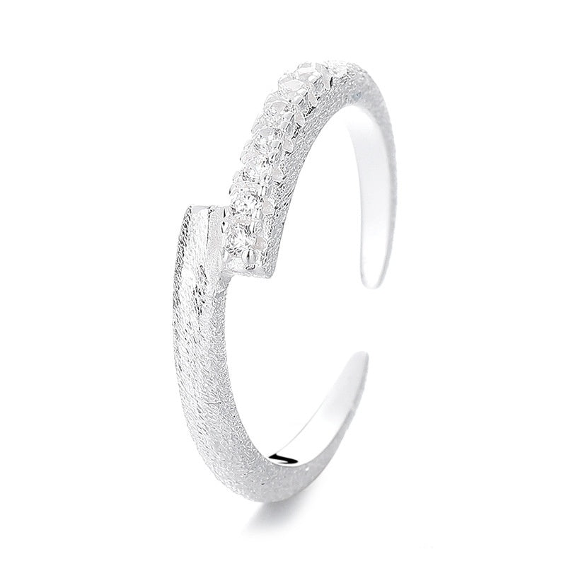 Anillo de plata de ley 925 con riel cepillado y cruz de estrella para mujer