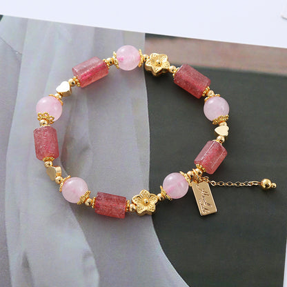 Pulsera dulce de cristal de fresa con un pequeño corazón