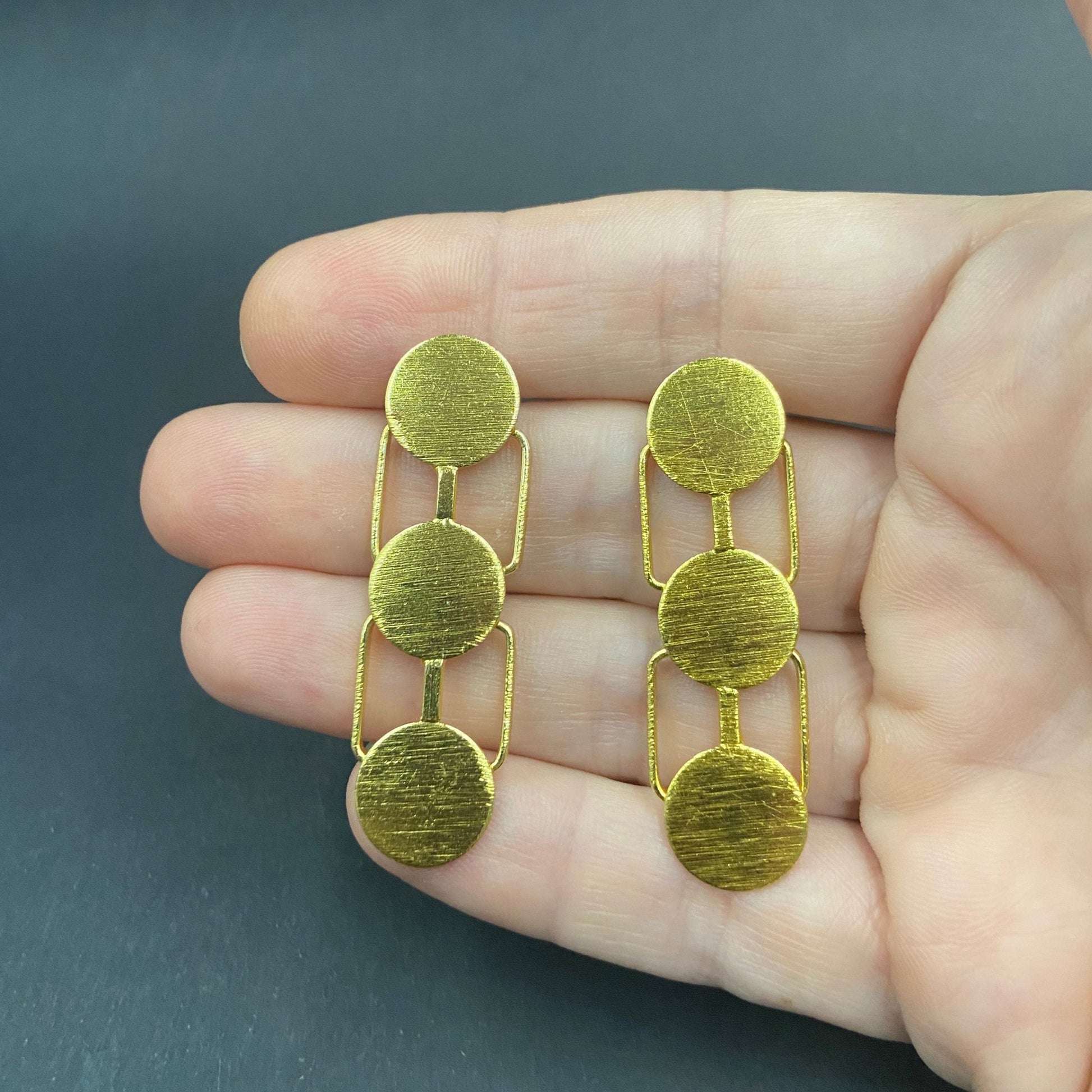 Pendientes GANTE bañados en oro-2