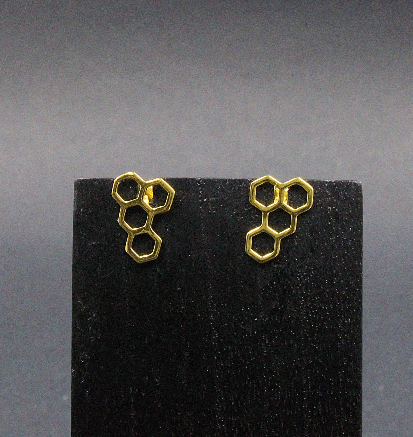 Pendientes PANAL en plata bañados en oro-1