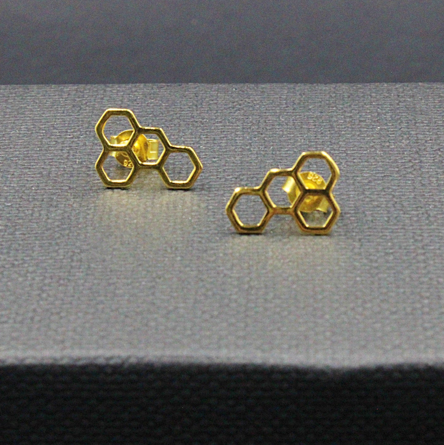 Pendientes PANAL en plata bañados en oro-0